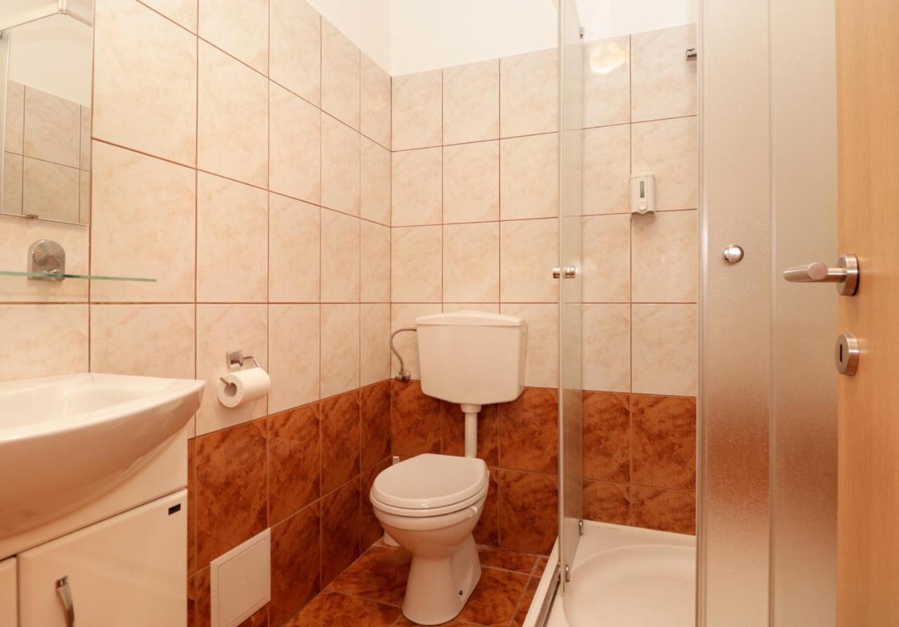 Beg Rooms Maribor Exteriör bild