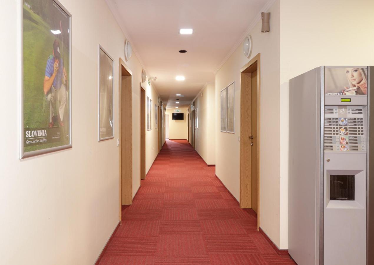 Beg Rooms Maribor Exteriör bild